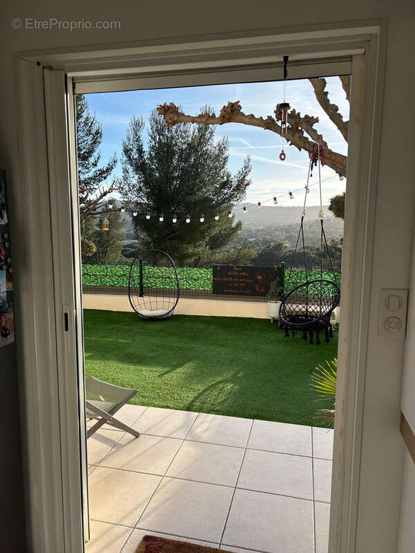 Maison à BORMES-LES-MIMOSAS