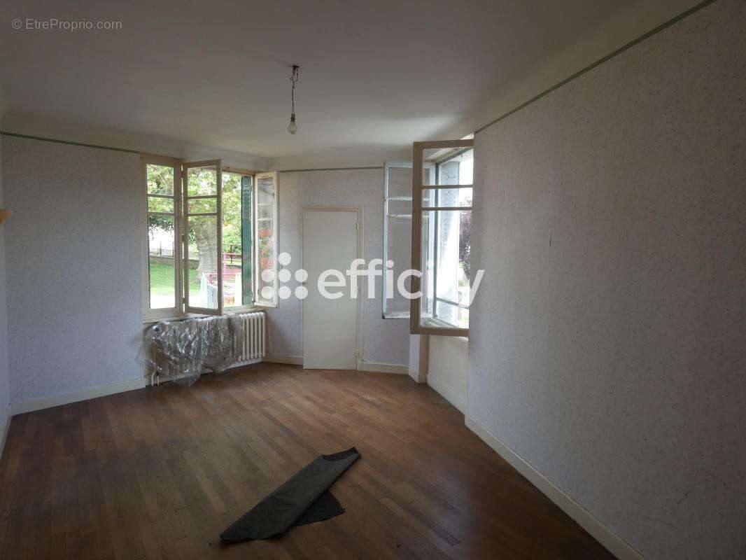 Maison 85 m² à Servant  - photo 4