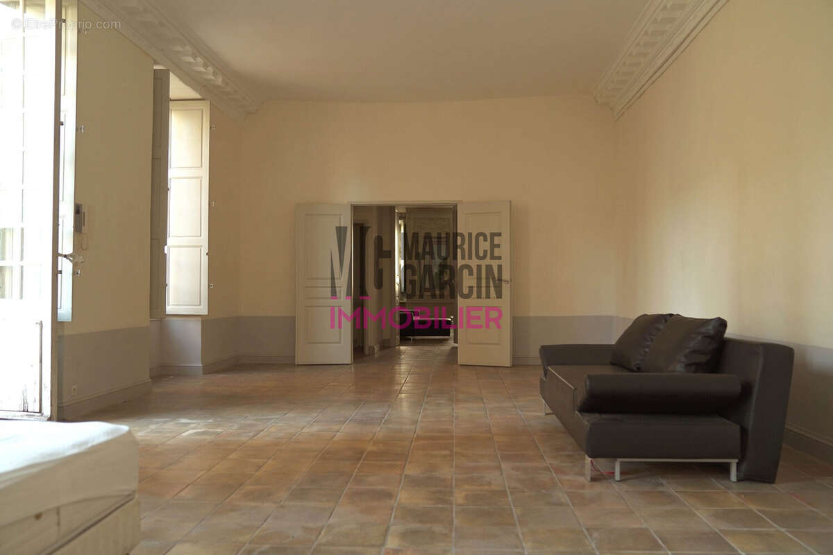 Appartement à NOVES