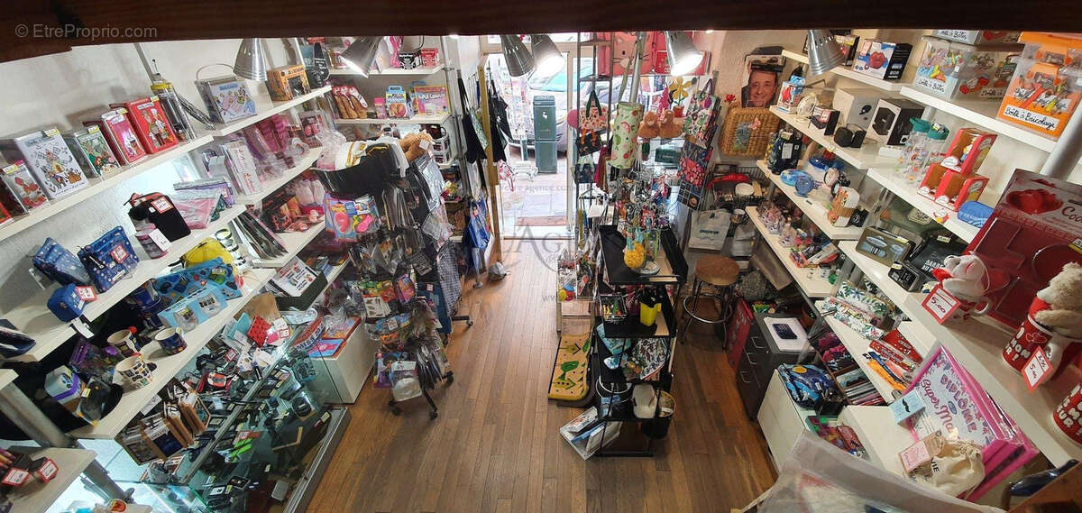 Commerce à SAN-MARTINO-DI-LOTA