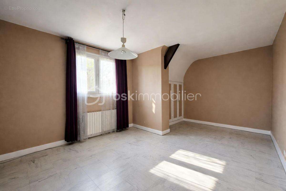 Maison à AULNAY-SOUS-BOIS