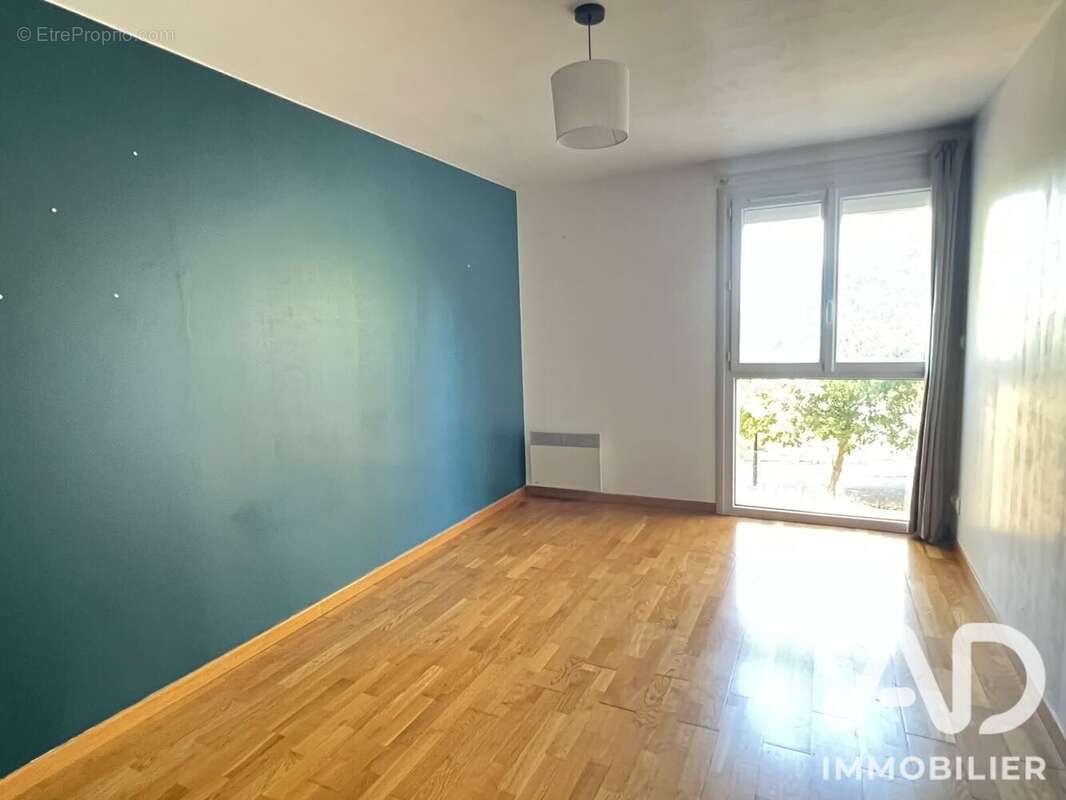 Appartement 83 m² à Saint-Sebastien-Sur-Loire  - photo 4