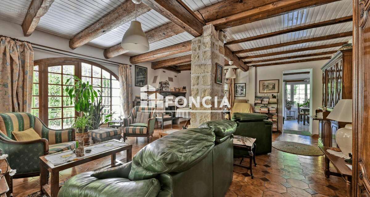 LUNEL-VIEL: Coup de coeur pour cette charmante maison de 150 m2 sur terrain de 813 m2 à 20 min des plages! - photo 8