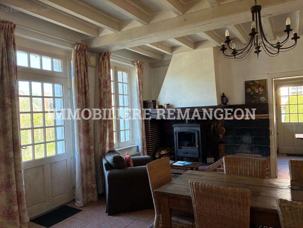 Maison à LA FERTE-BEAUHARNAIS