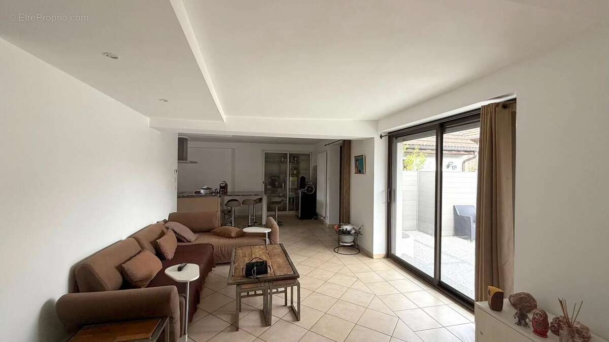 Appartement à AIX-LES-BAINS