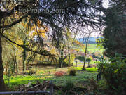 Terrain à SAINT-JEAN-BONNEFONDS