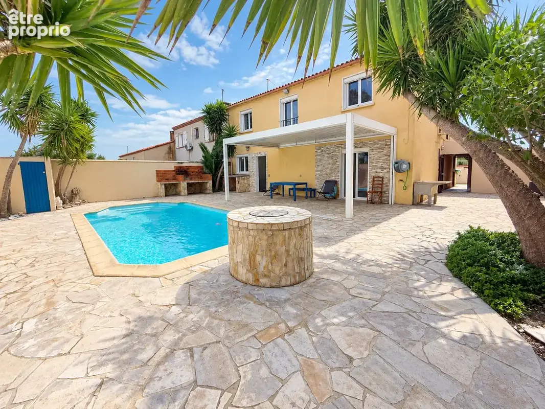 Maison à PEYRESTORTES