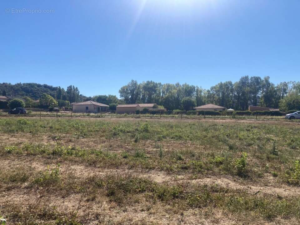 Terrain à VALLON-PONT-D&#039;ARC