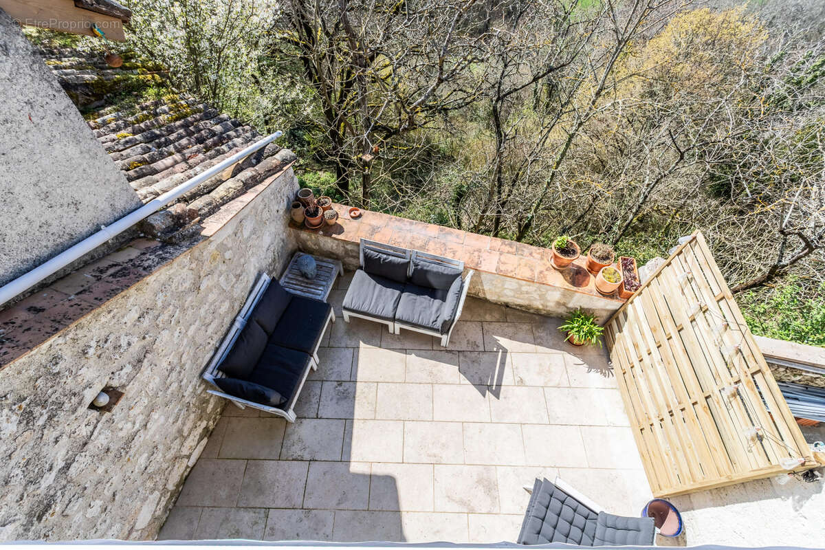 Maison à BEAUVILLE