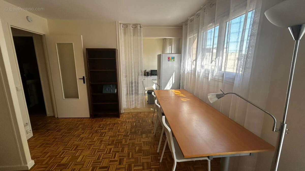 Appartement à VILLEJUIF