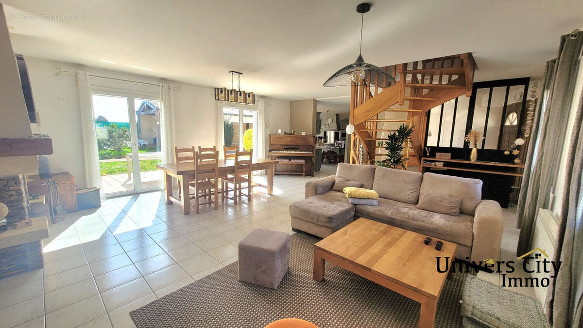 Maison à LES SORINIERES