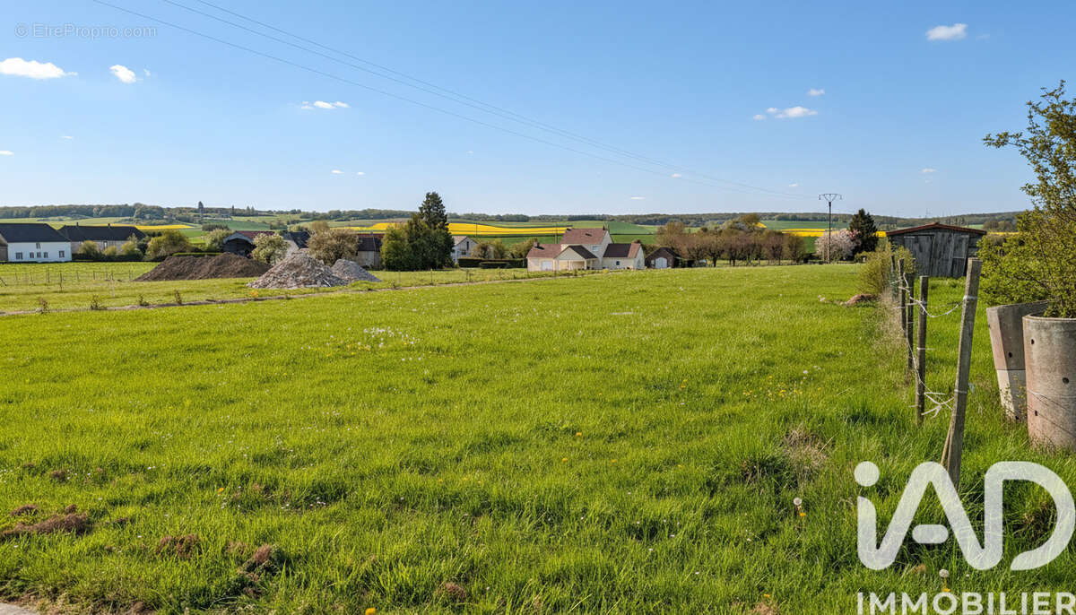 Photo 2 - Terrain à REUVES