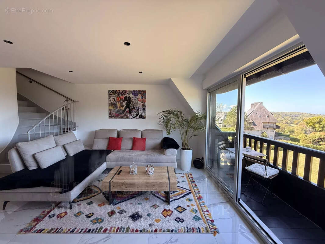 Appartement à TOURGEVILLE