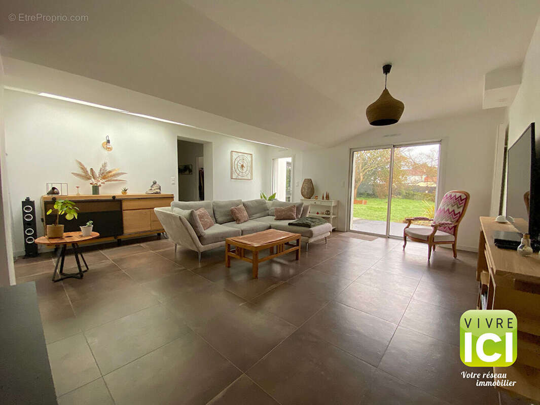 Maison à LE PELLERIN