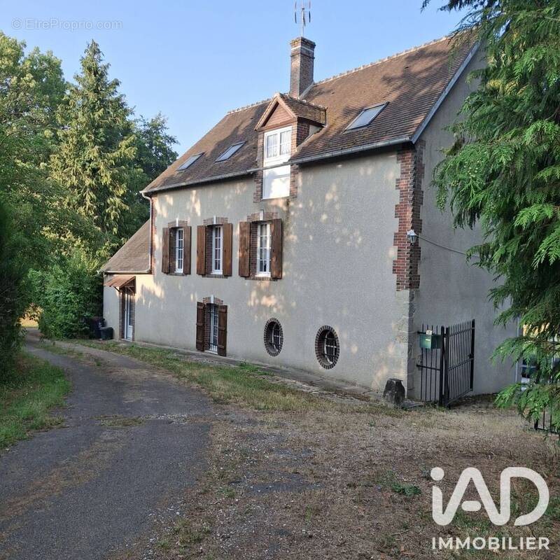 Photo 1 - Maison à LAVAU