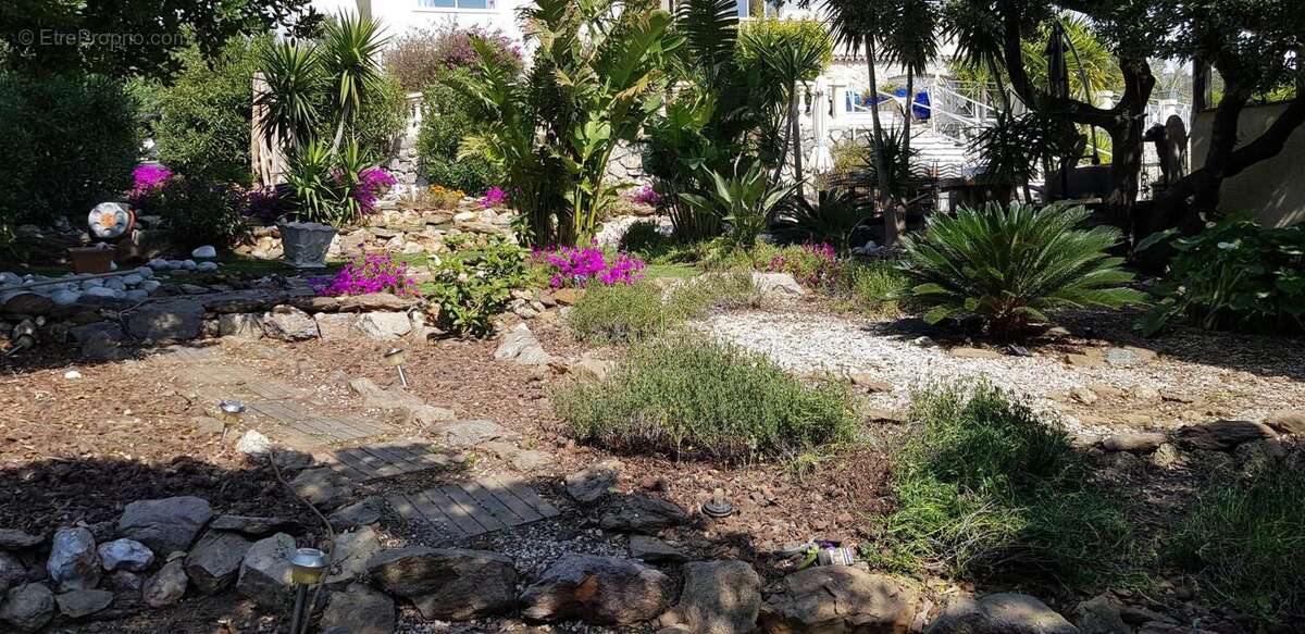 Maison à RAYOL-CANADEL-SUR-MER