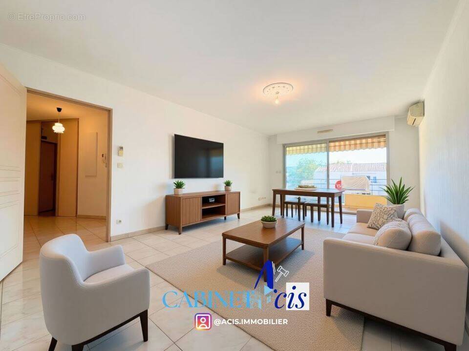 Photo 1 - Appartement à SIX-FOURS-LES-PLAGES