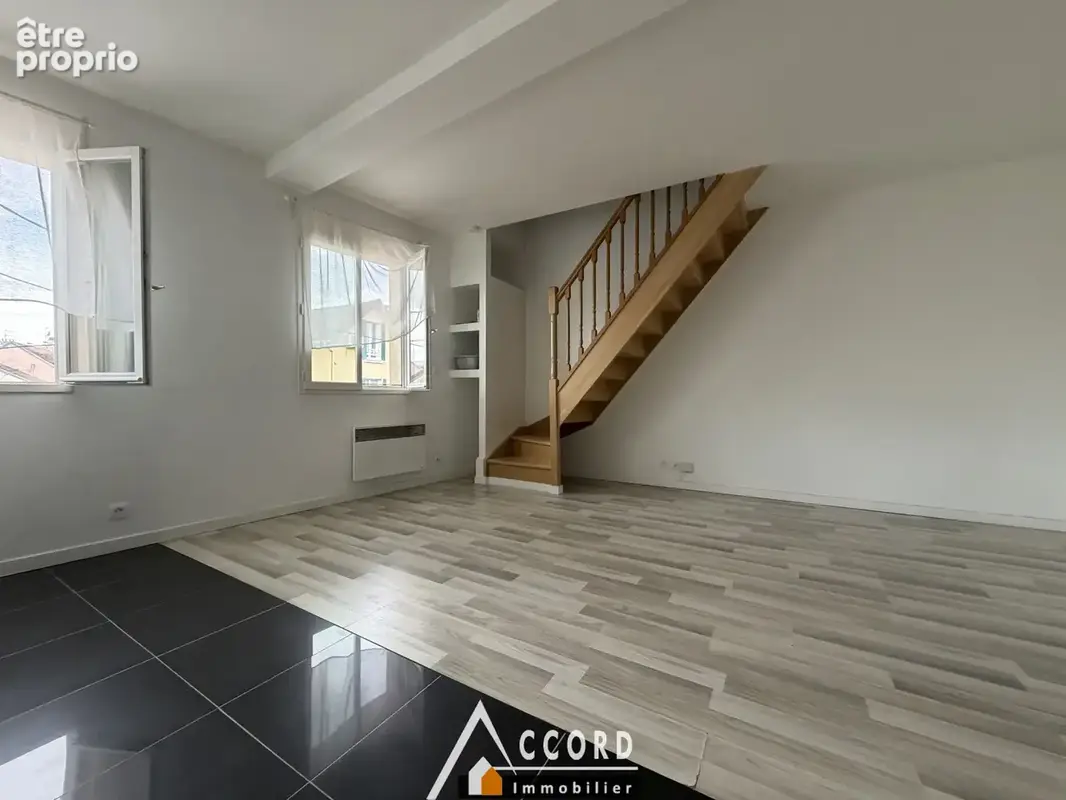 Appartement à SARTROUVILLE