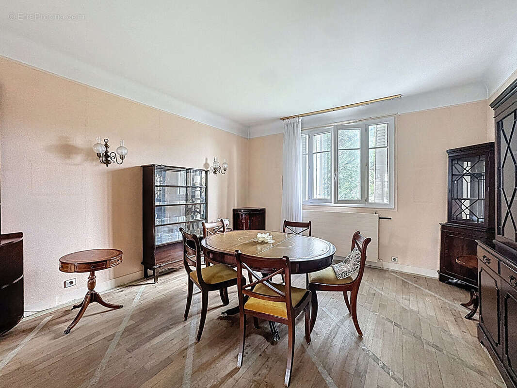 Maison à BONNEUIL-SUR-MARNE