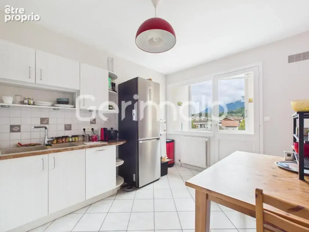 Vente - Appartement - 3 pièces + cuisine - 74,39 m² - 530 000 € - photo 13