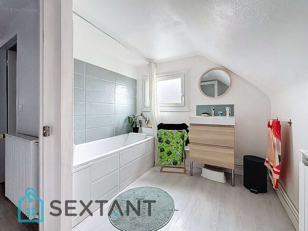 Maison à LE PETIT-QUEVILLY