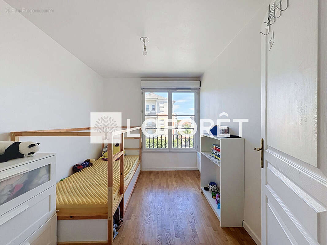 Appartement à MOISSY-CRAMAYEL