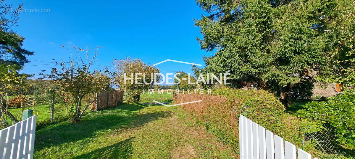 Maison à ISIGNY-LE-BUAT