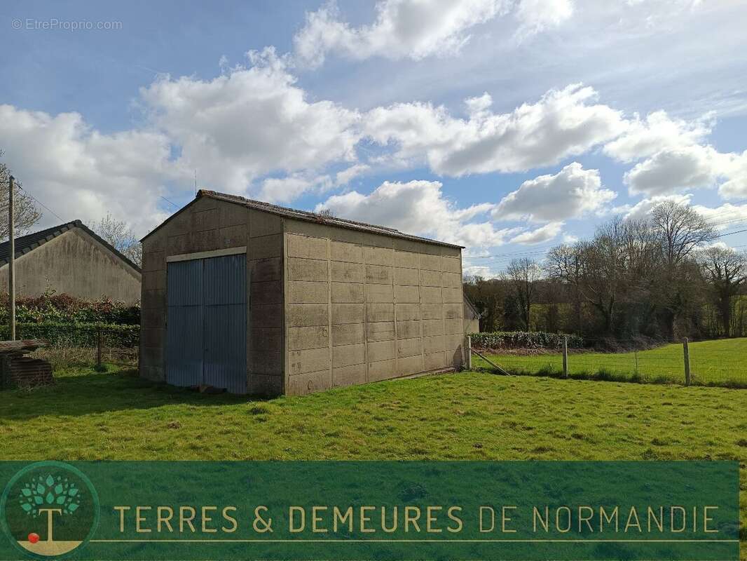 Maison et ses dépendances - photo 9