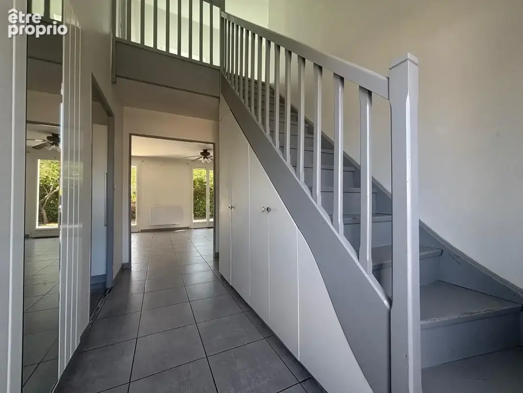 Maison 6 pièces 124 m² à vendre à Saint-Pierre-Du-Perray (91280) - photo 2