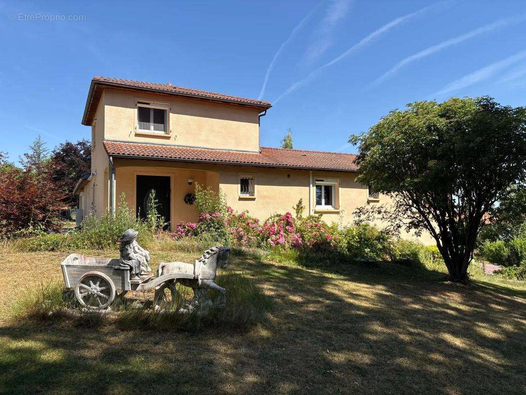 Superbe maison familiale de 257.86 m² à Orléat - photo 10