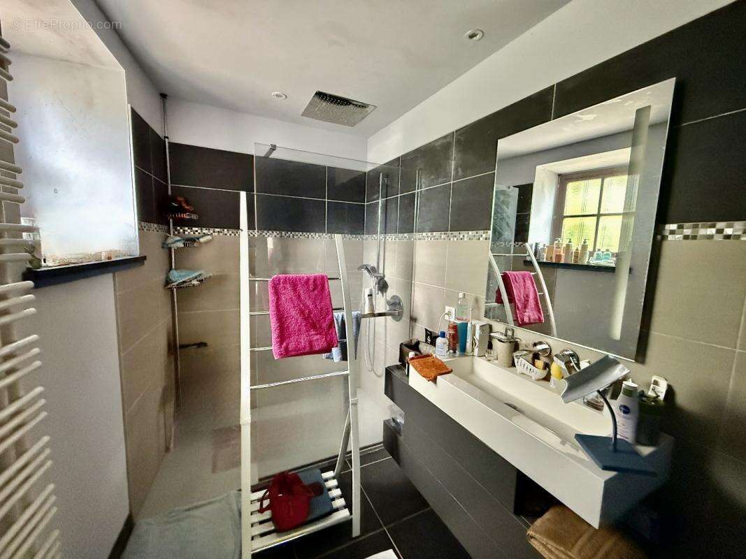 Maison à SAINT-COUTANT