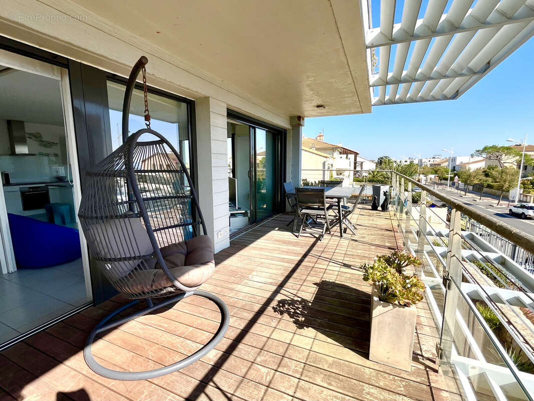 Appartement à MAUGUIO