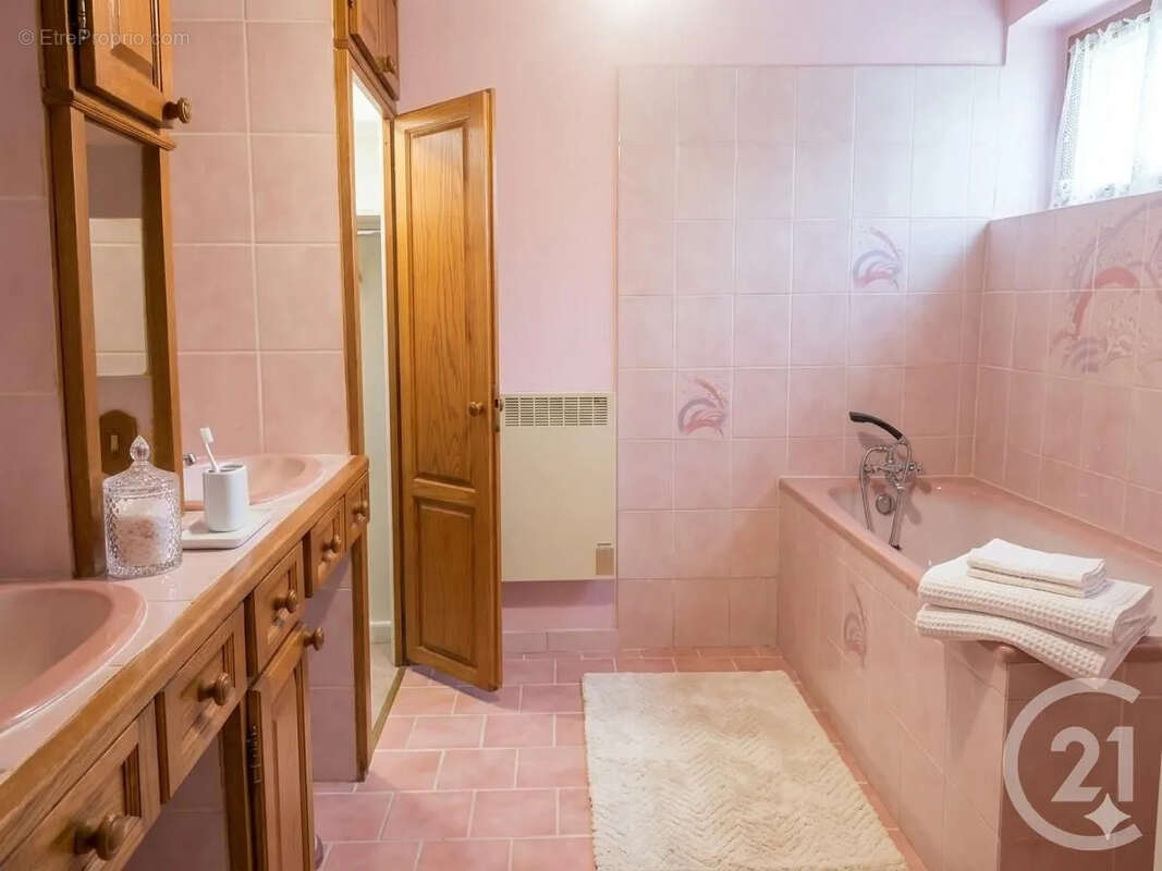 Maison 187 m² à Bouhy  - photo 9