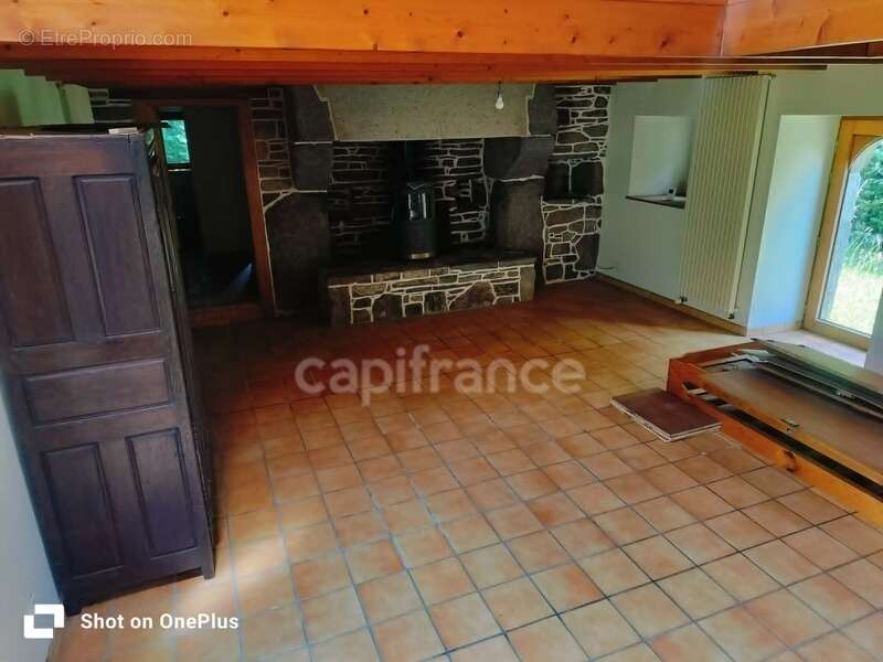 Propriété de caractère à berrien - hangar - 6 hectares - photo 6