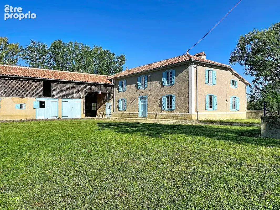 Maison Gasconne et plusieurs dépendances, vue Pyrénées - photo 4