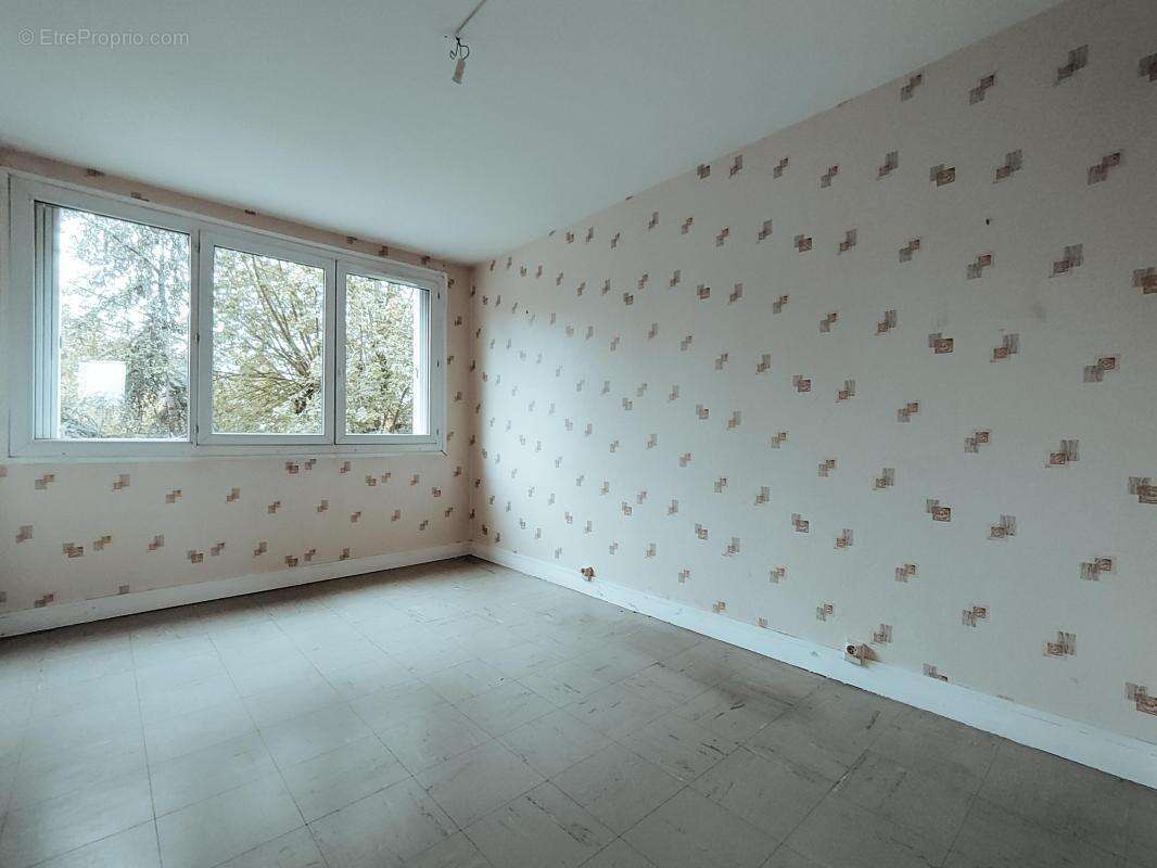 Appartement à LAMORLAYE