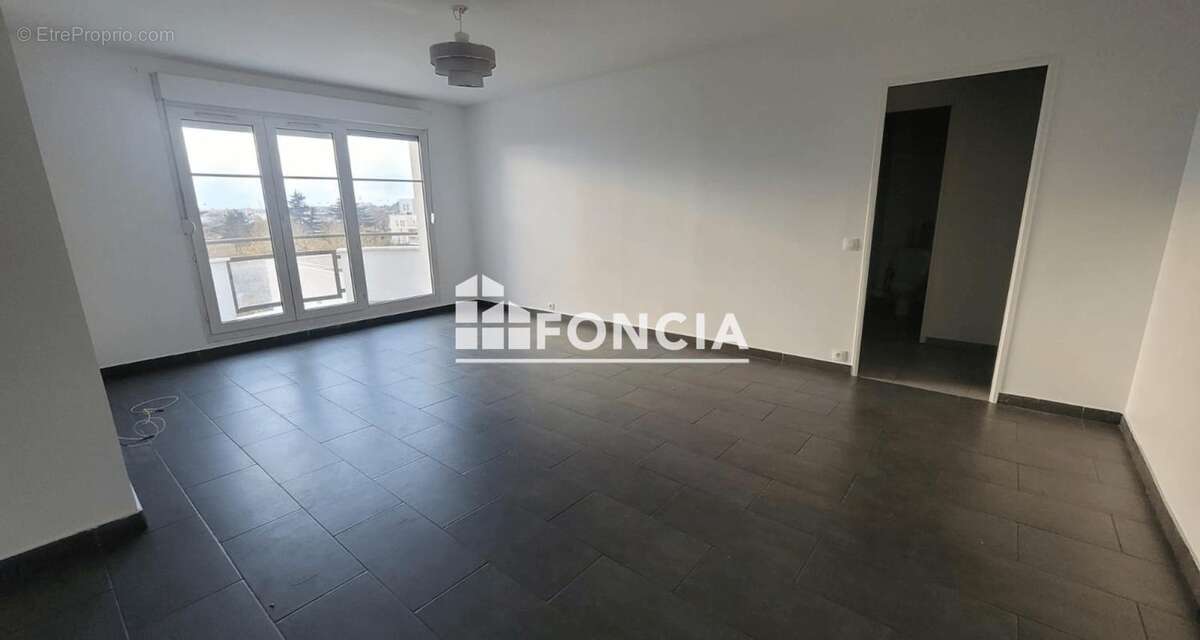 Appartement à BONNEUIL-SUR-MARNE