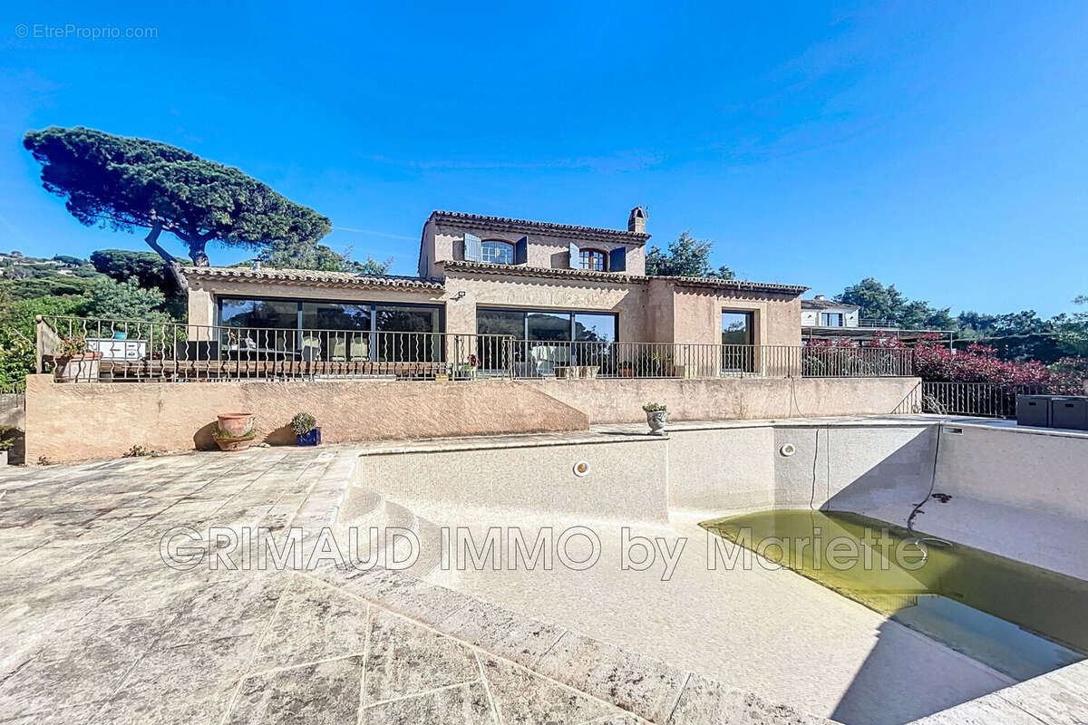 Maison à GRIMAUD