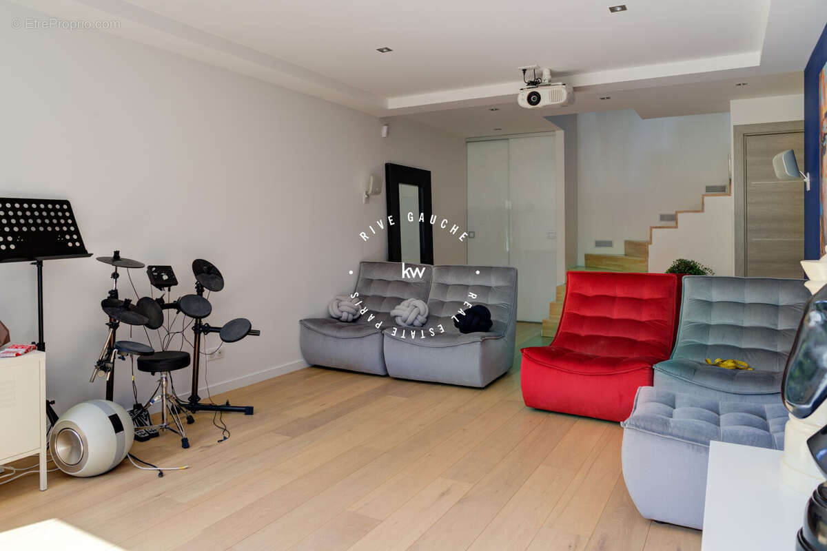 Maison 220 m² à Clamart  - photo 8