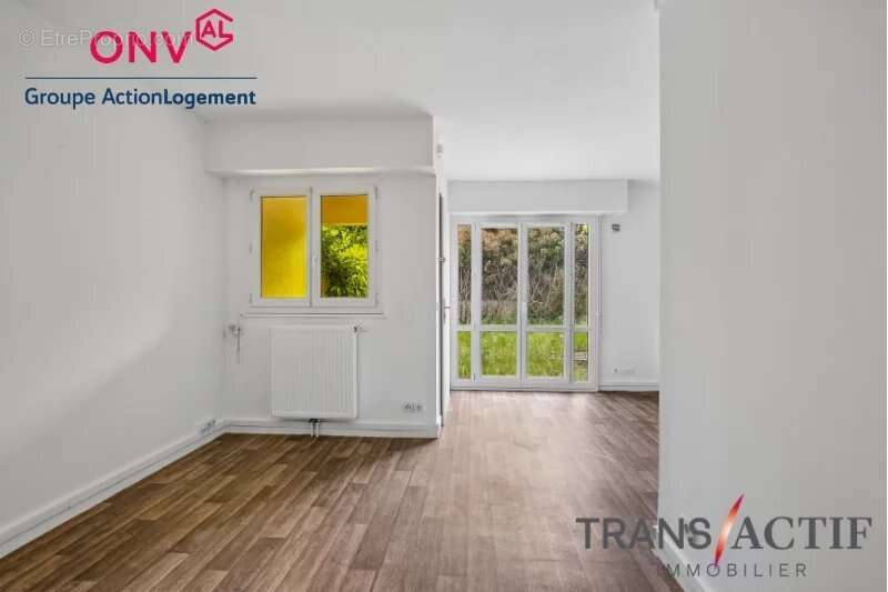 Appartement à JOUY-LE-MOUTIER