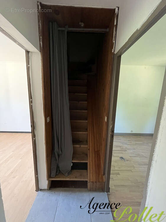 Maison à LA CHAPELLE-D&#039;ANGILLON