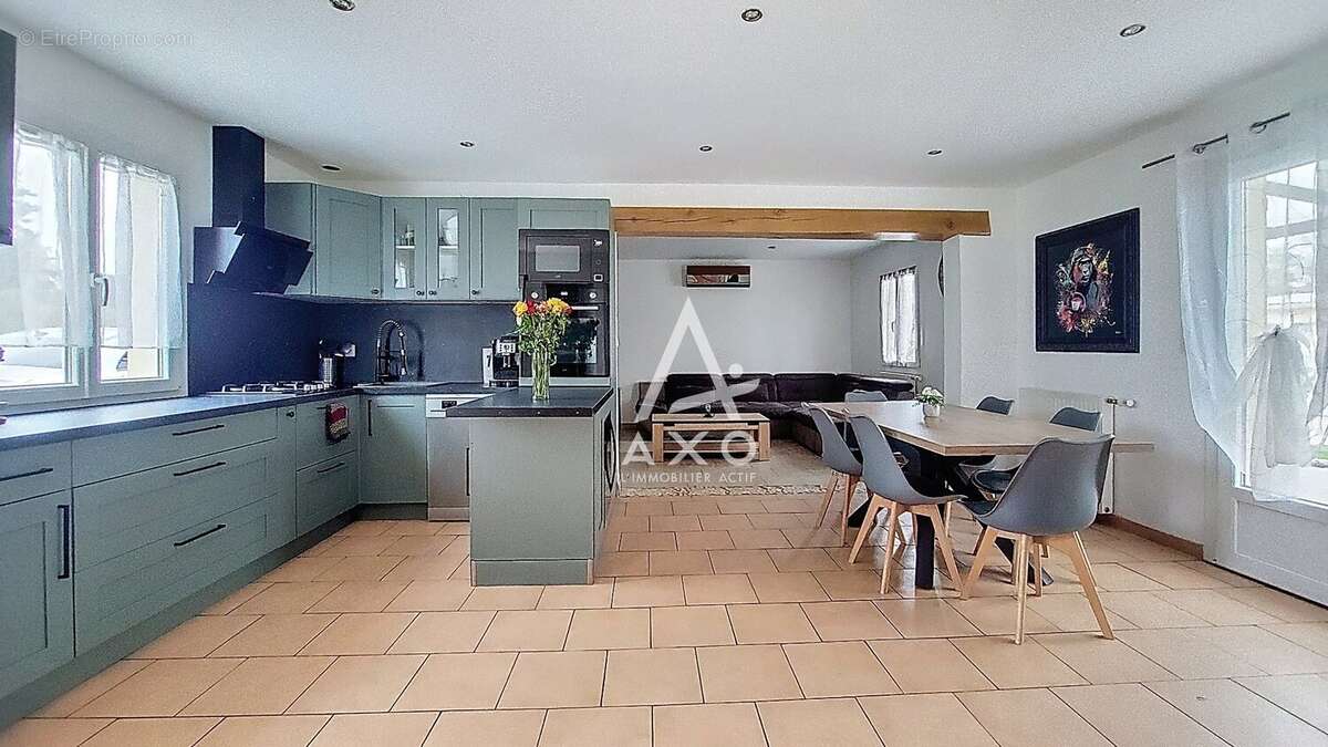 Maison à CHALETTE-SUR-LOING