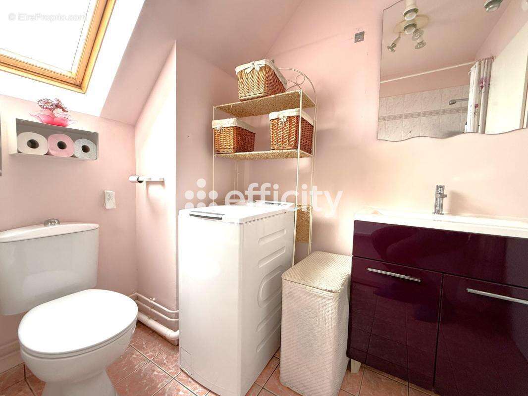 Maison à LA QUEUE-EN-BRIE