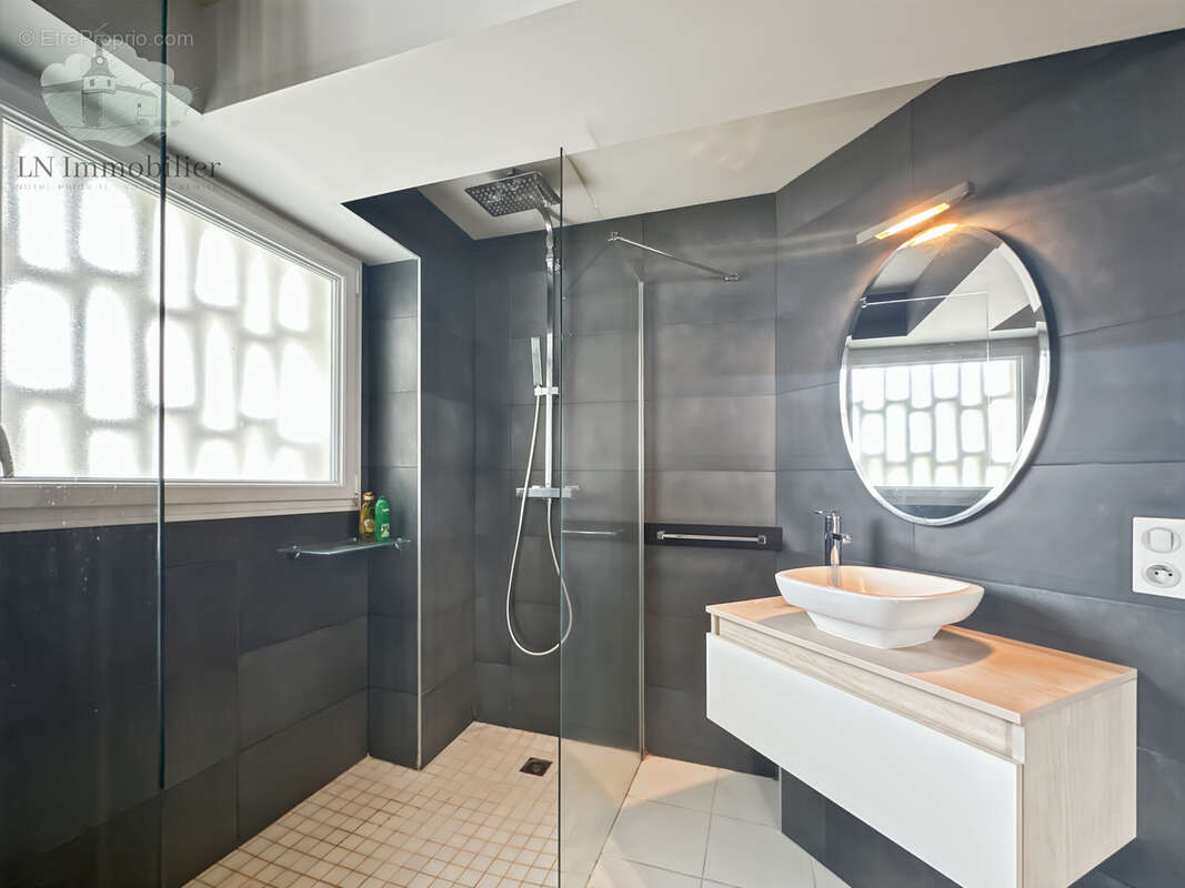 Appartement d'architecte 78,33 m2 - centre-ville concarneau - photo 8