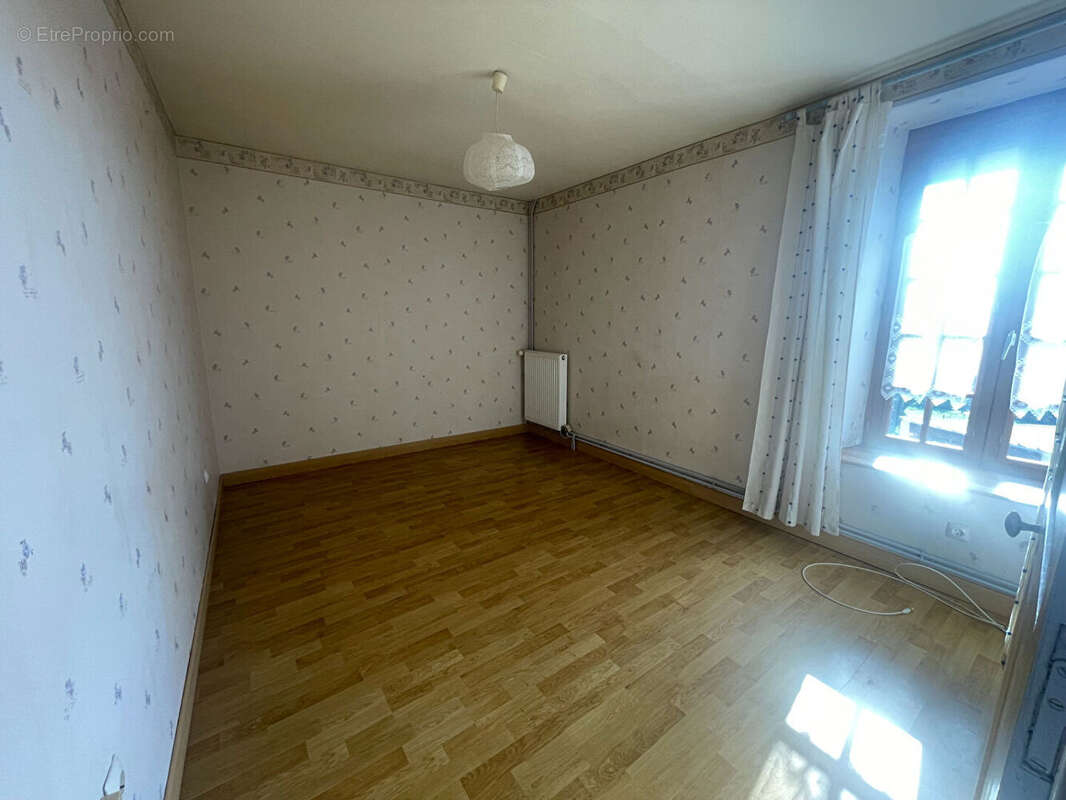 Maison à MONTMIRAIL