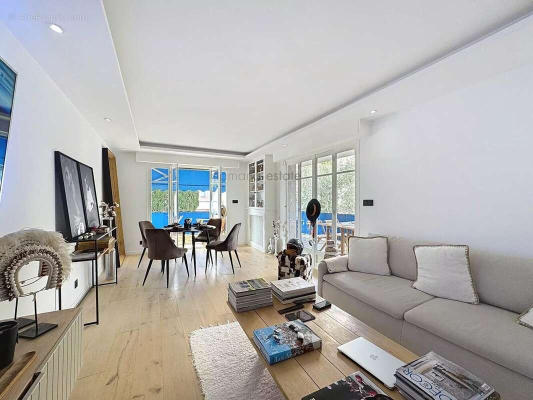 Appartement à LE CANNET