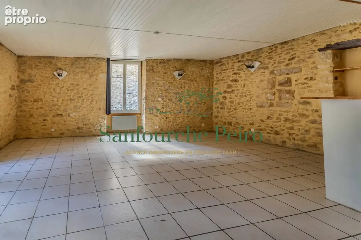 Au coeur du centre historique de Sarlat - Périgord noir -  Immeuble avec 3 appartements - photo 16