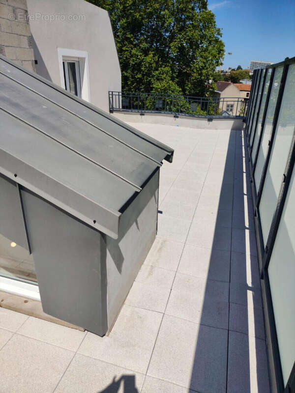 Appartement à LE BLANC-MESNIL