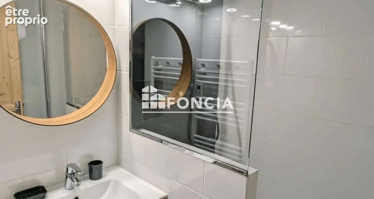 Au Praz, appartement rénové de 31 m² comprenant une chambre indépendante, un séjour avec cuisine équipée et un balcon. Situé au  - photo 6