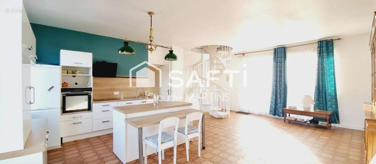 Photo 2 - Maison à BURES-SUR-YVETTE